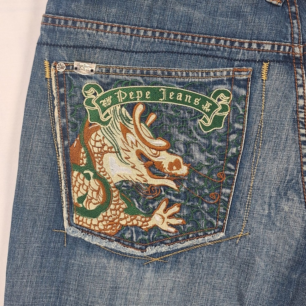 Pepe Jeans London Vintage Y2K Embroidered Dragon Tiger Denim Shorts Jorts Blue - Picture 11 of 16